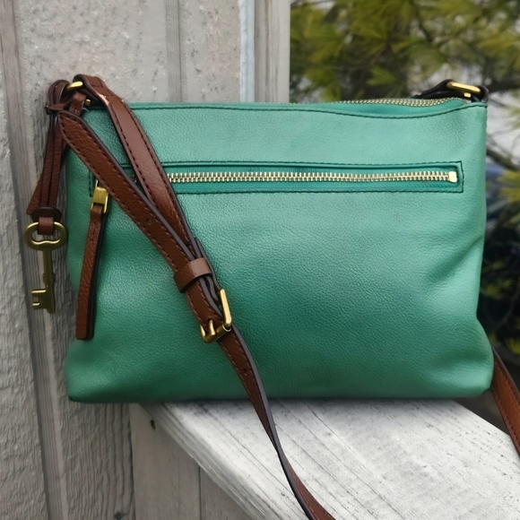 Fossil Green Leather Crossbody - Picture 3 of 11